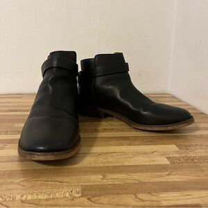 Madewell Black Leather WrapAround Round Toe Pull On Bohemian Ankle Boots Sz 8.5